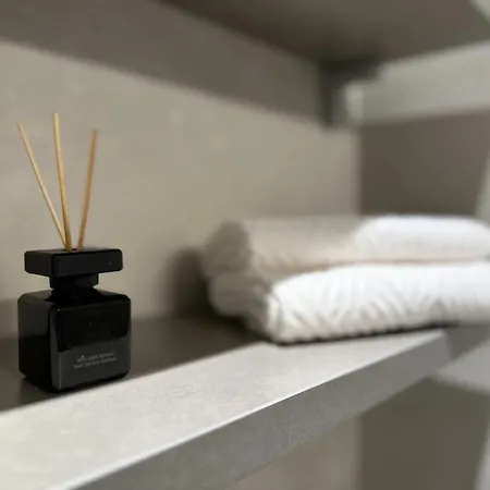 2402 - High Quality Apartamento *